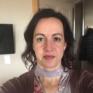 Meet your Posher, Leslie